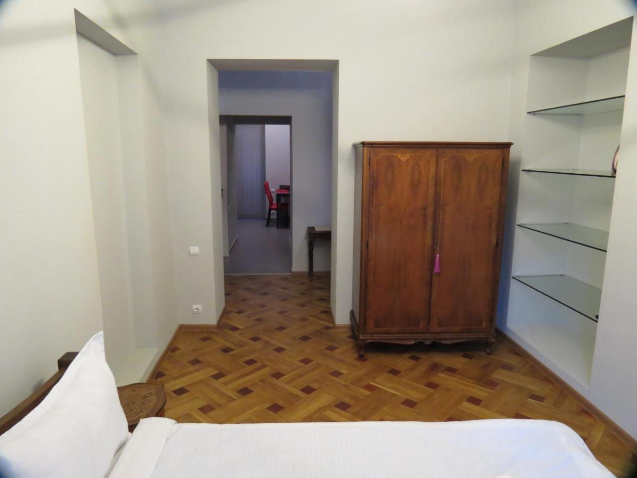 Three Rooms Apartment Tbilissi Extérieur photo