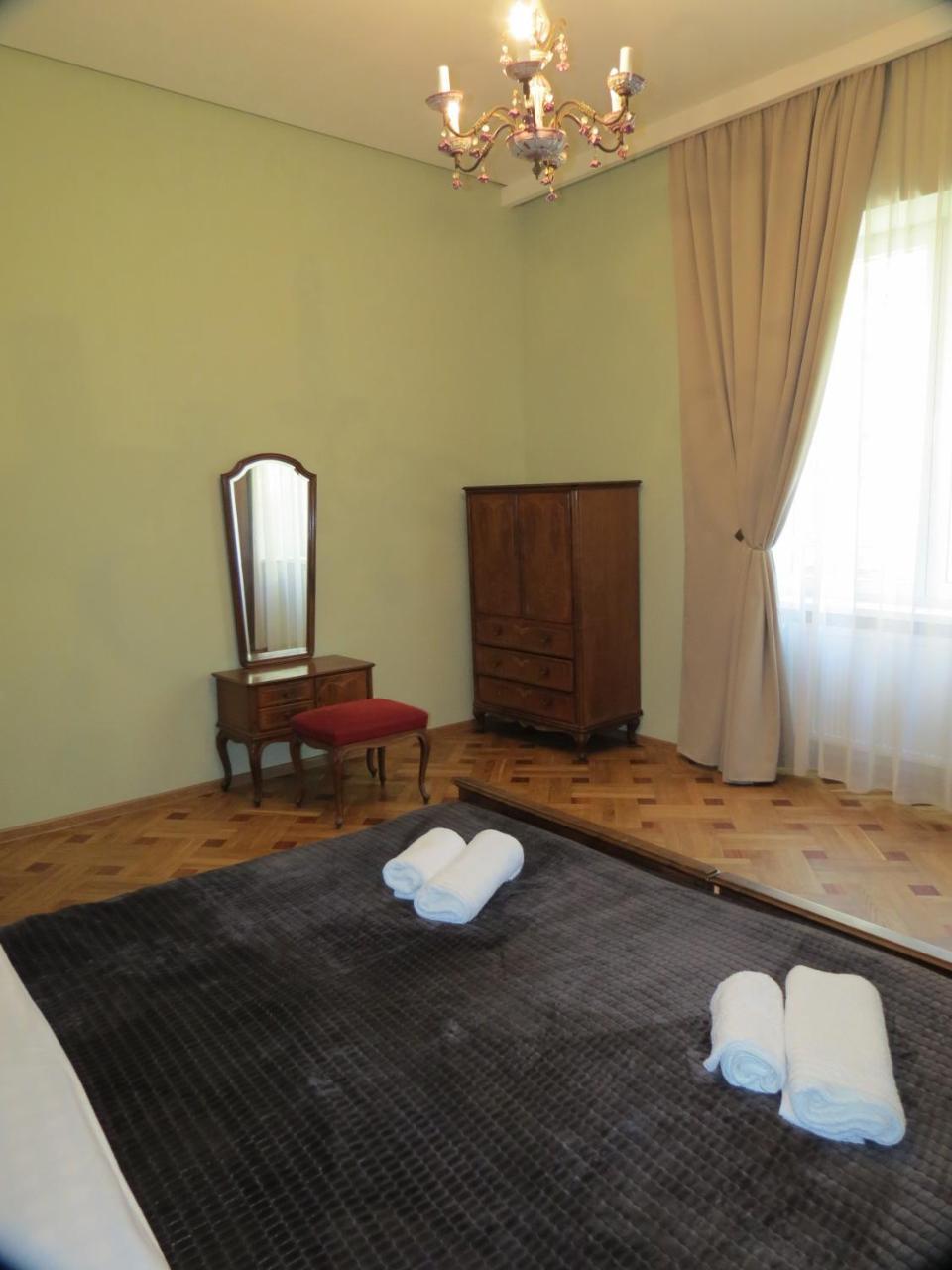 Three Rooms Apartment Tbilissi Extérieur photo